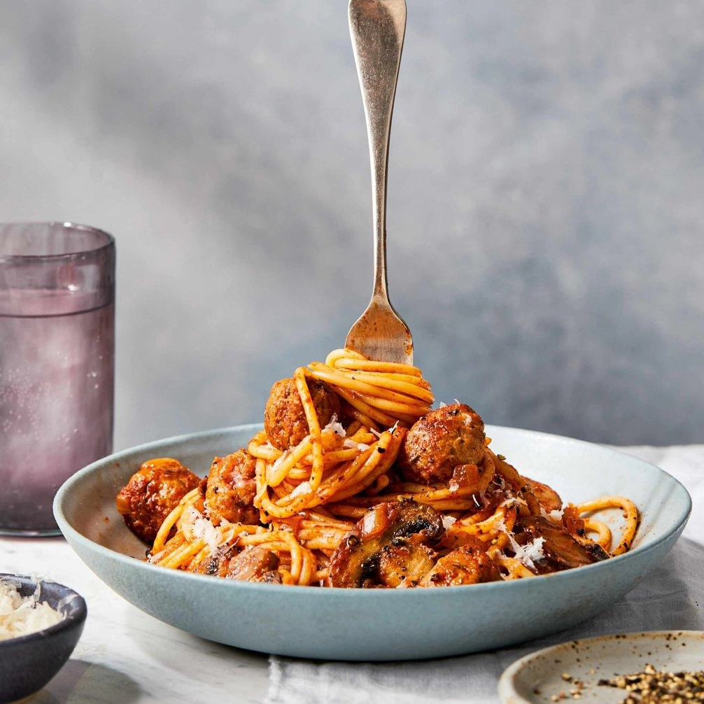 Pâtes aux boulettes de saucisse et aux champignons