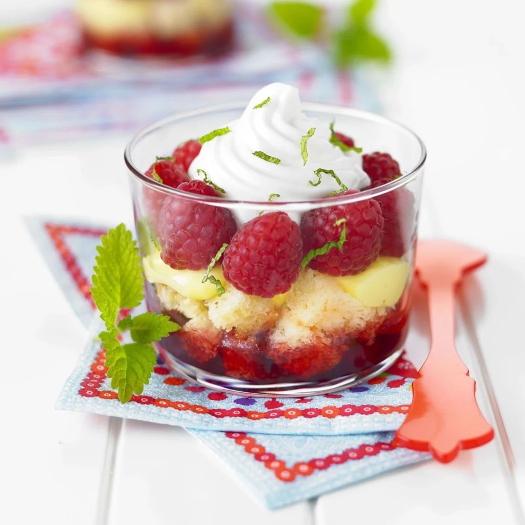 Dessert en Verrine aux Fruits : Une Explosion de Saveurs et de Fraîcheur